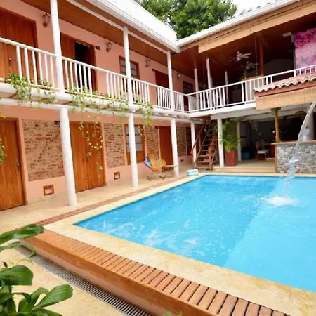 Ca-6 En La Ciudad Amurallada De Con Piscina Y Wifi Bed & Breakfast *